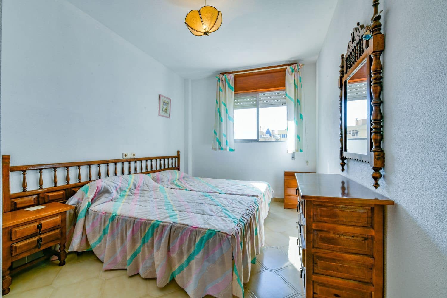 4 bedroom Apartment for sale in Fuengirola with pool garage - € 350,000 (Ref: 9109858)