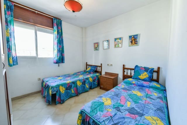 4 bedroom Apartment for sale in Castillo Sohail, Fuengirola with pool garage - € 350,000 (Ref: 9109858)