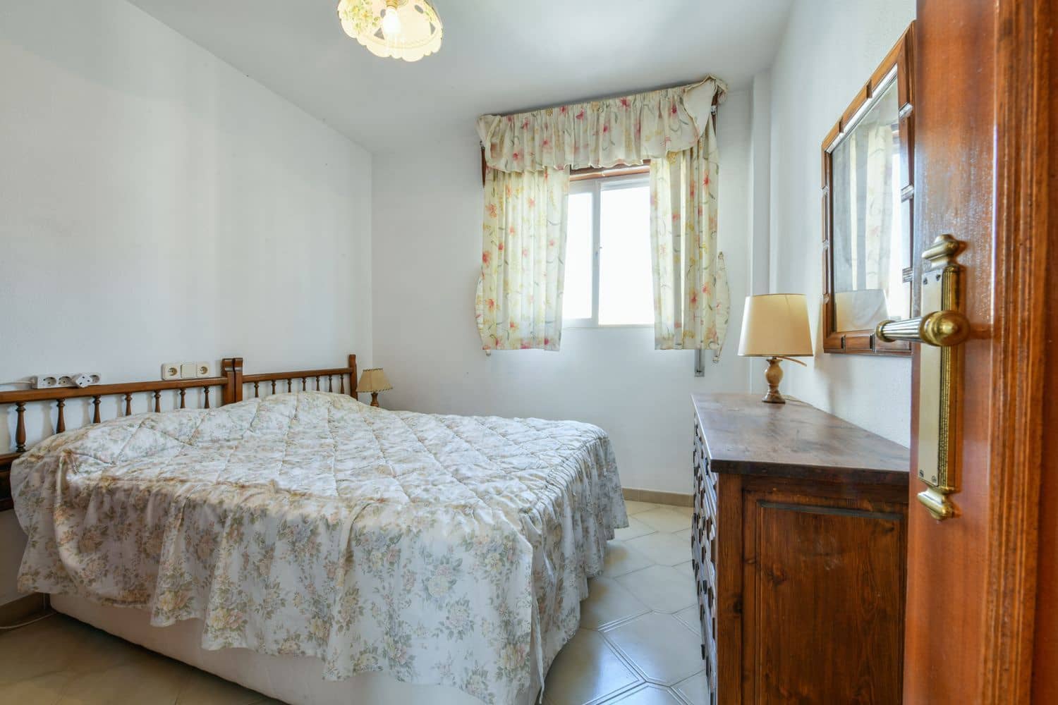 4 bedroom Apartment for sale in Fuengirola with pool garage - € 350,000 (Ref: 9109858)