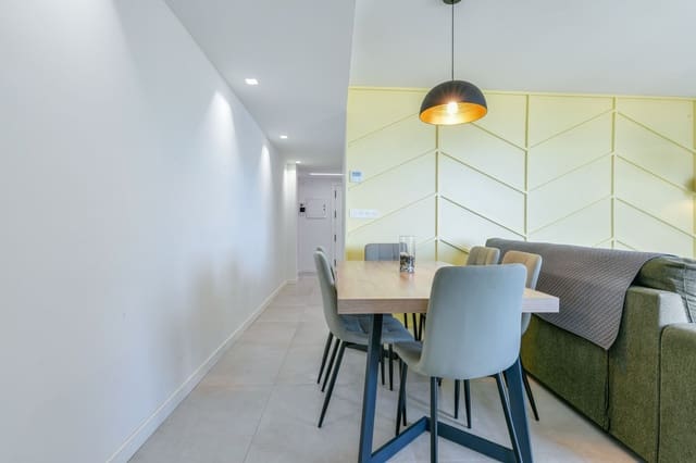 2 soverom Leilighet til salgs i Las Gaviotas  - Carvajal, Fuengirola med garasje - € 540 000 (Ref: 9118415)