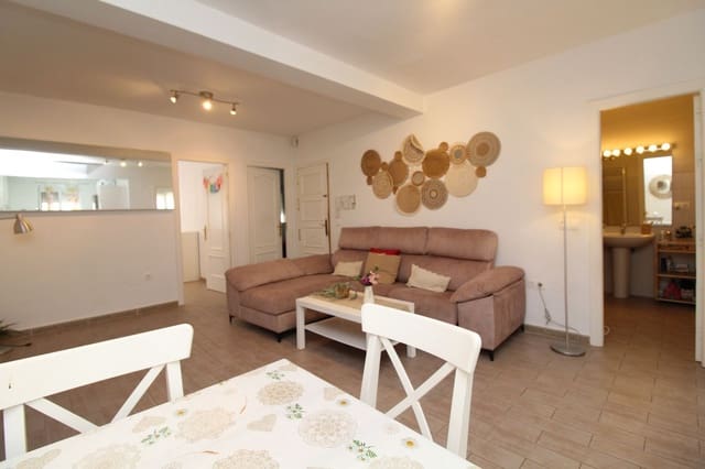 3 soverom Leilighet til salgs i Zona Puerto Deportivo, Fuengirola med garasje - € 275 000 (Ref: 9321467)