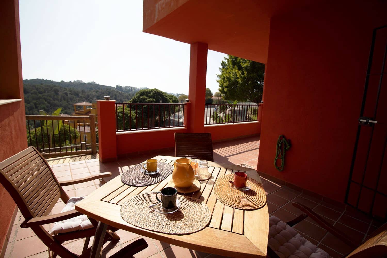 2 bedroom Apartment for rent in La Reserva with pool garage - € 1,000 (Ref: 9426704)