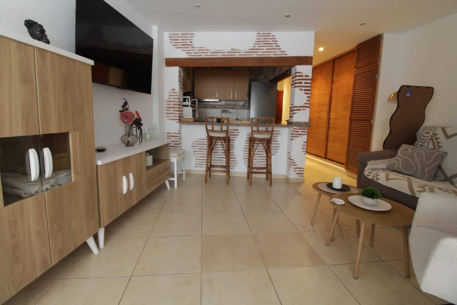 1 soveværelse Lejlighed til leje i Sitio de Calahonda med swimmingpool garage - € 1.100 (Ref: 9429368)