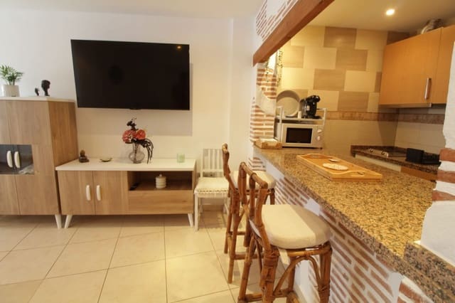 1 soveværelse Lejlighed til leje i Sitio de Calahonda, Mijas med swimmingpool garage - € 1.100 (Ref: 9429368)