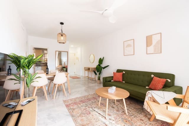 2 bedroom Apartment for rent in La Reserva, Marbella with pool garage - € 1,000 (Ref: 9432857)