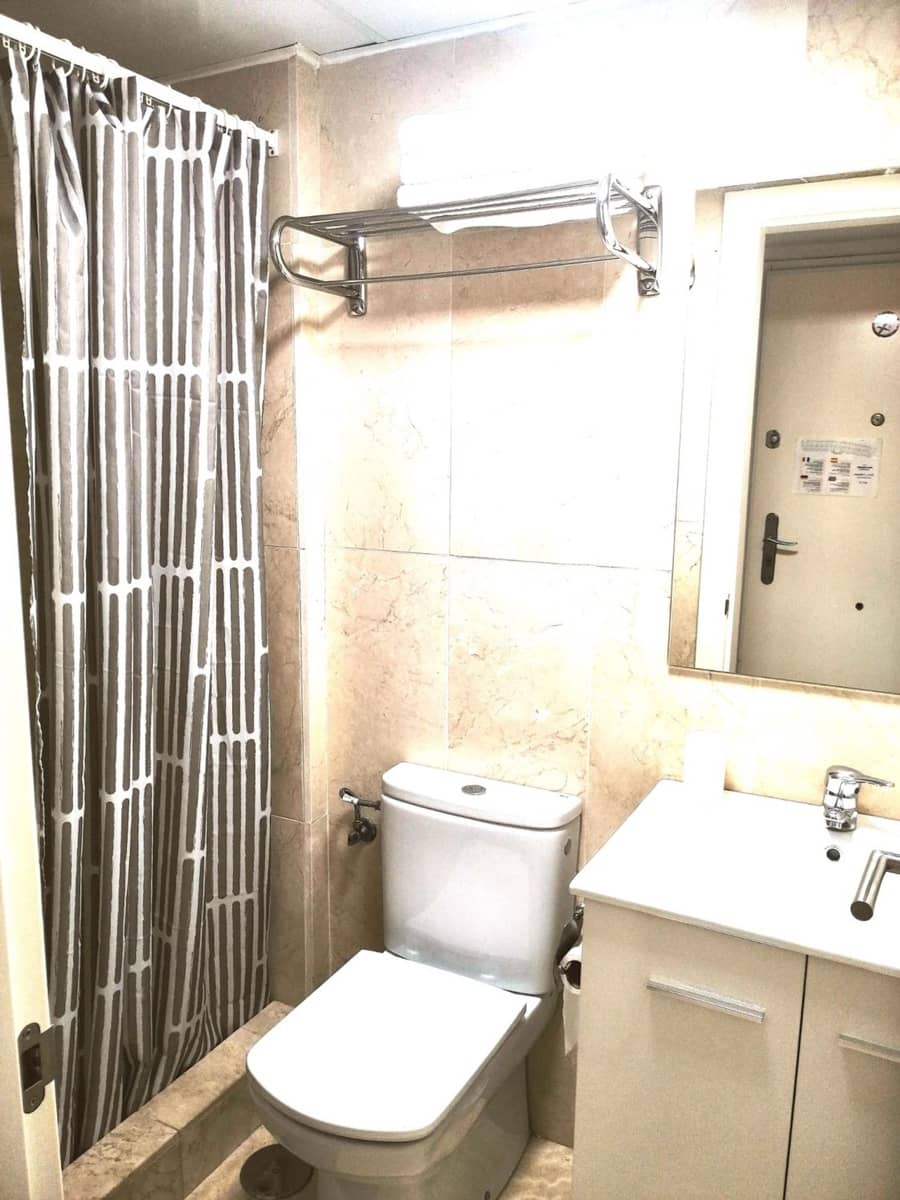 1 soverom Leilighet til salgs i Torrequebrada med svømmebasseng garasje - € 245 000 (Ref: 9445559)