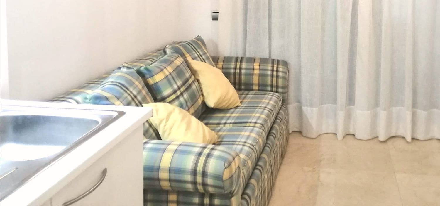 1 soverom Leilighet til salgs i Torrequebrada med svømmebasseng garasje - € 245 000 (Ref: 9445559)