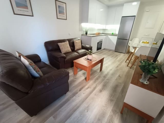 2 bedroom Apartment for rent in Zona Puerto Deportivo, Fuengirola with garage - € 1,000 (Ref: 9503717)