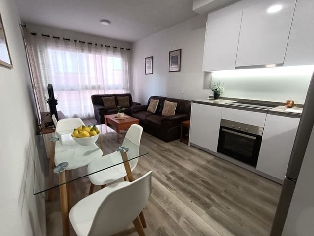 2 bedroom Apartment for rent in Zona Puerto Deportivo, Fuengirola with garage - € 1,000 (Ref: 9503717)