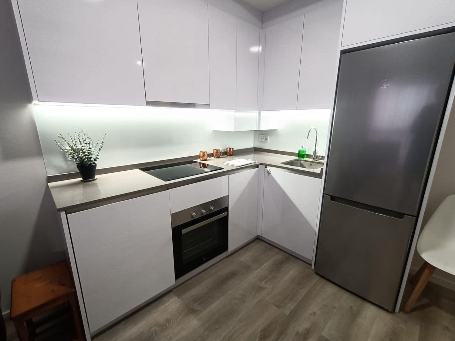 2 makuuhuone Huoneisto vuokrattavana paikassa Fuengirola mukana 
autotalli - 1 000 € (Ref: 9503717)