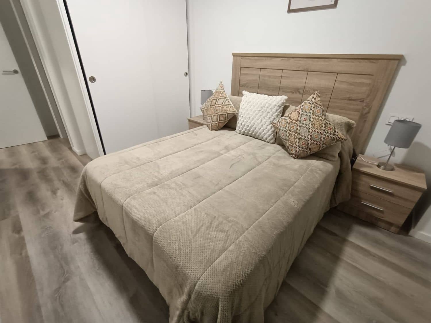 2 makuuhuone Huoneisto vuokrattavana paikassa Fuengirola mukana 
autotalli - 1 000 € (Ref: 9503717)