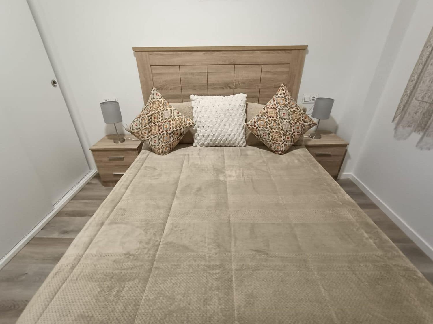 2 makuuhuone Huoneisto vuokrattavana paikassa Fuengirola mukana 
autotalli - 1 000 € (Ref: 9503717)