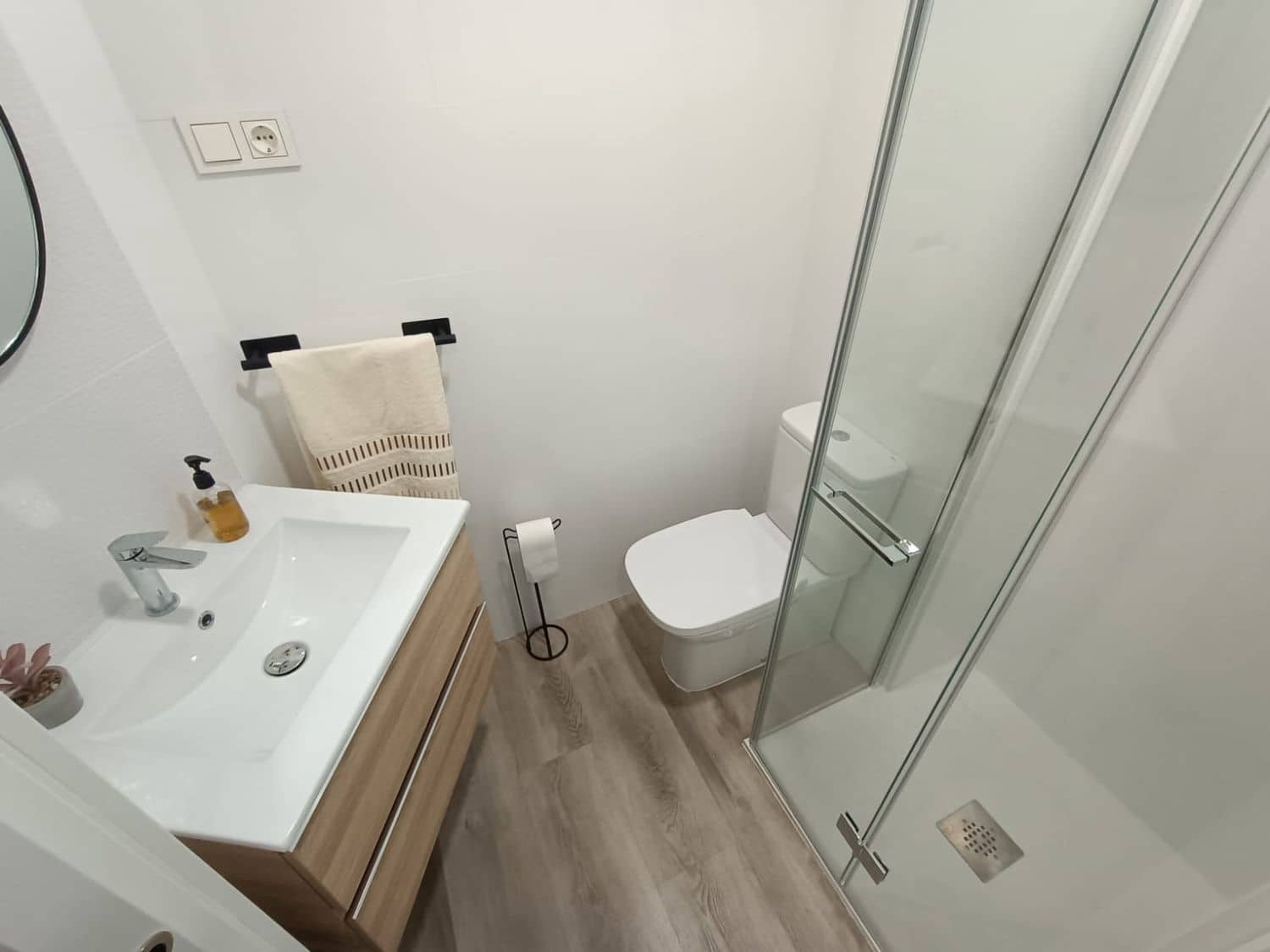 2 makuuhuone Huoneisto vuokrattavana paikassa Fuengirola mukana 
autotalli - 1 000 € (Ref: 9503717)