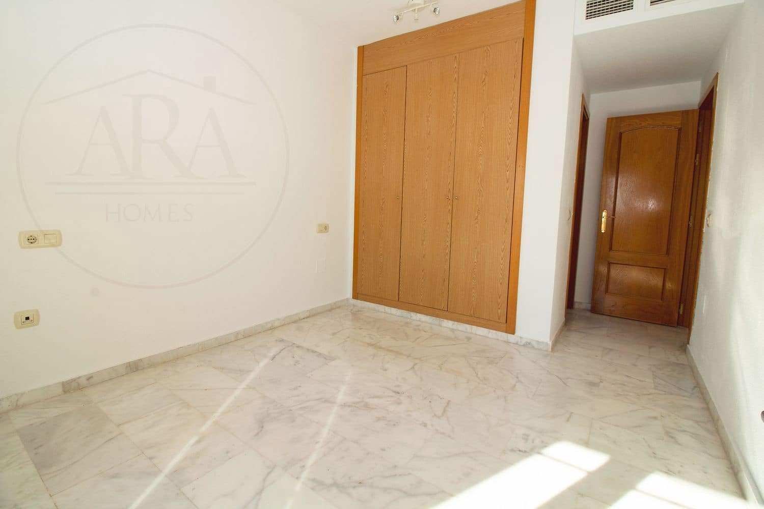 2 sovrum Lägenhet att hyra i Fuengirola med pool garage - 1 200 € (Ref: 9525908)