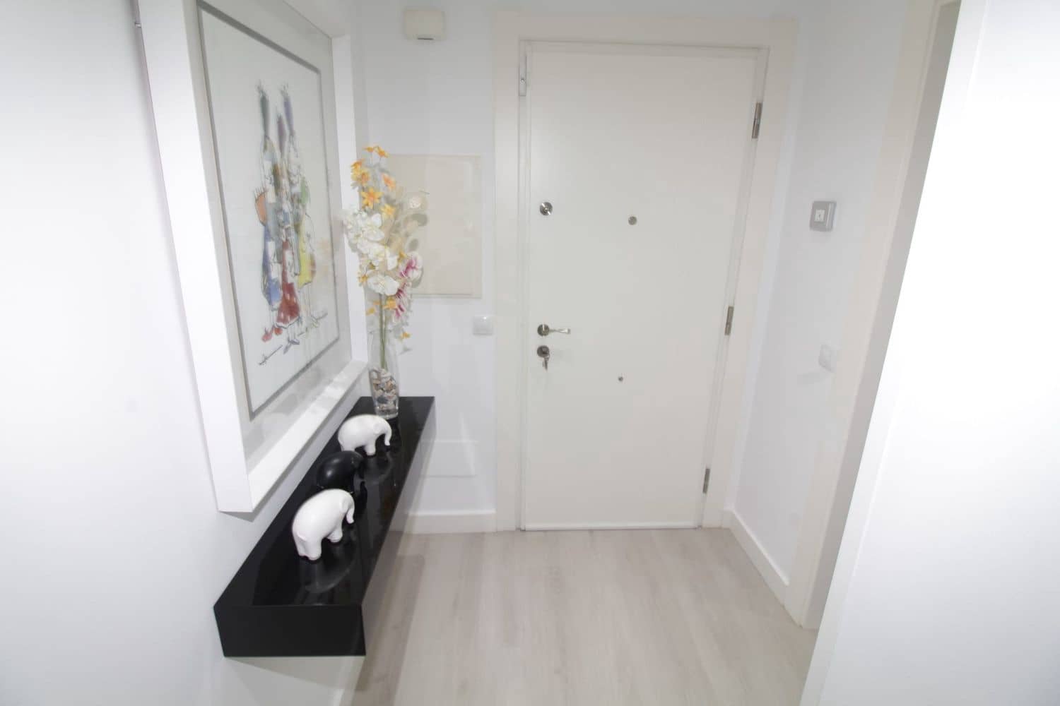 2 bedroom Apartment for sale in Fuengirola with garage - € 399,000 (Ref: 9570319)