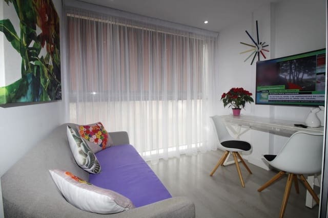 2 Zimmer Apartment zu verkaufen in Centro ciudad, Fuengirola mit Garage - 399.000 € (Ref: 9570319)