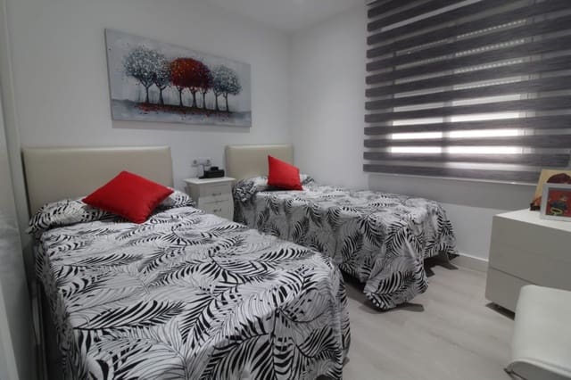 2 sypialnia Apartament na sprzedaż w Centro ciudad, Fuengirola z garażem - 395 000 € (Ref: 9570319)