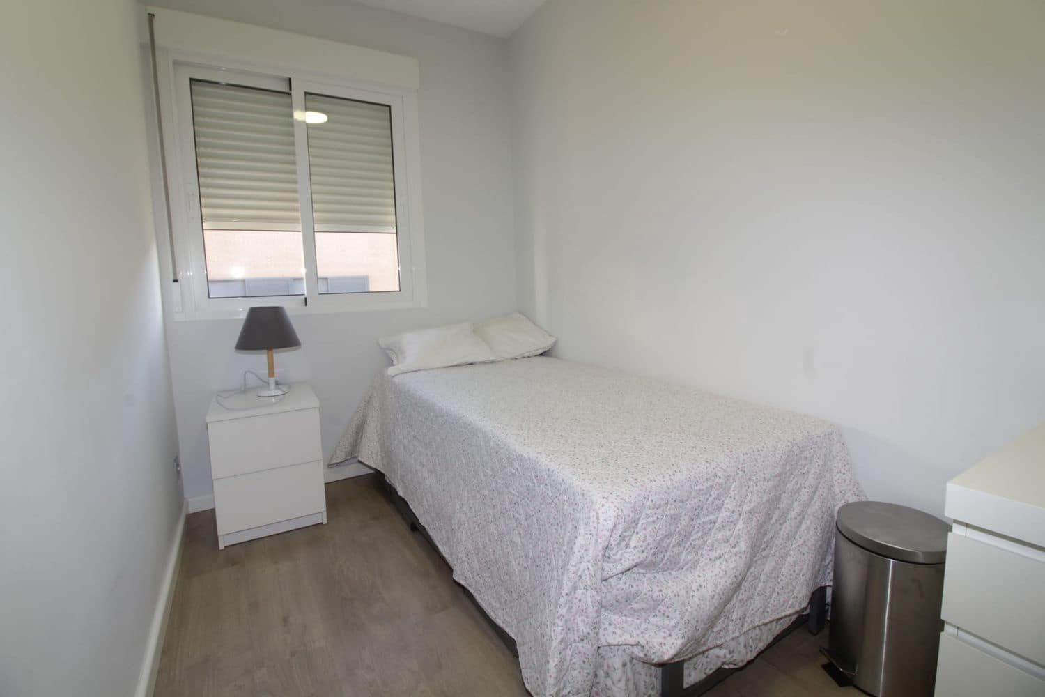 3 bedroom Apartment for rent in Malaga city with garage - € 1,250 (Ref: 9598521)