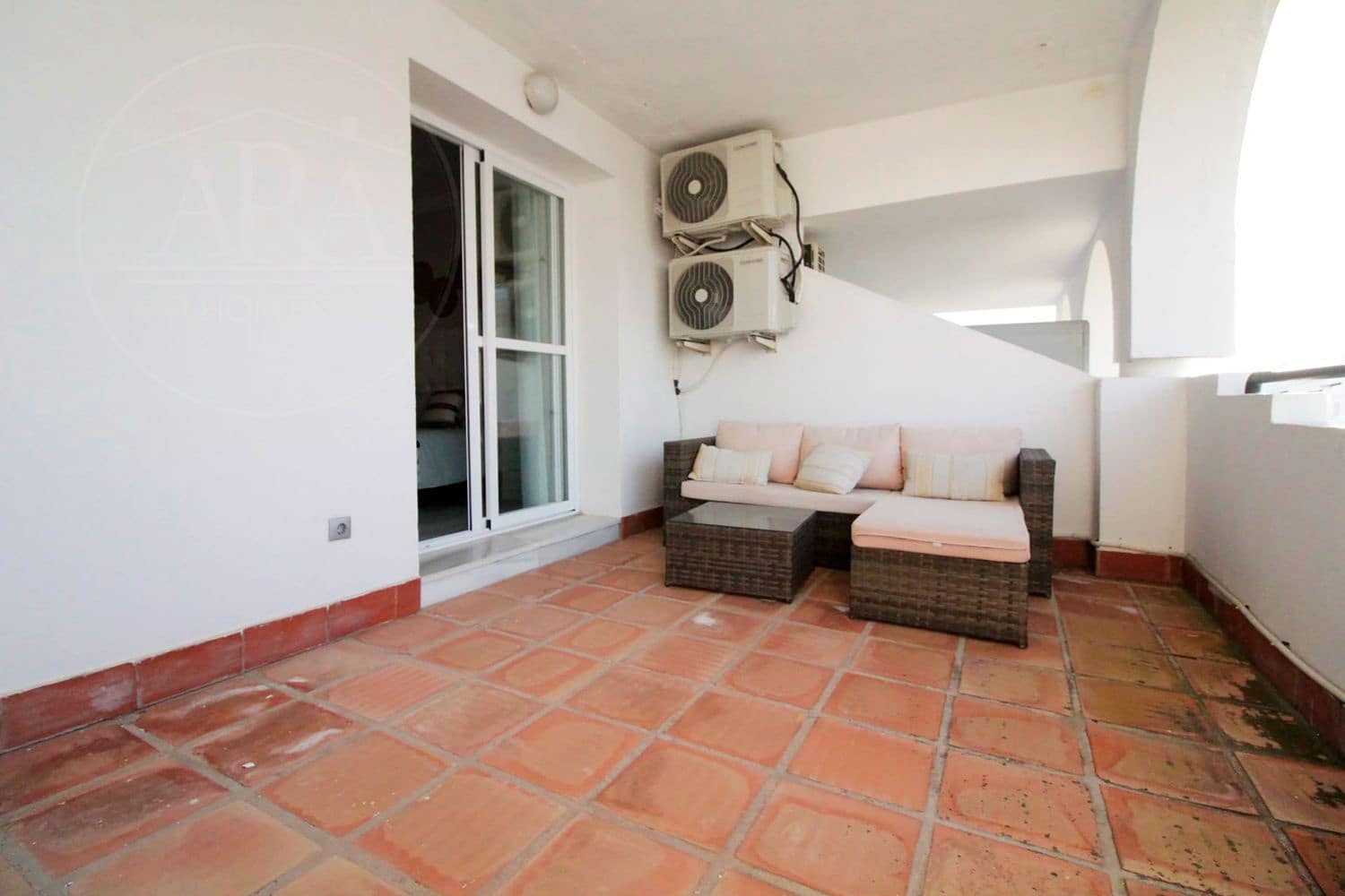 2 soveværelse Byhus til salg i La Reserva med swimmingpool garage - € 310.000 (Ref: 9629614)