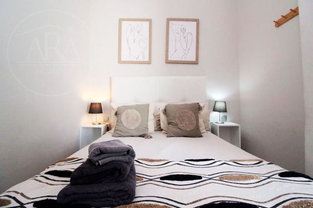 2 soveværelse Byhus til salg i La Reserva, Marbella med swimmingpool garage - € 310.000 (Ref: 9629614)