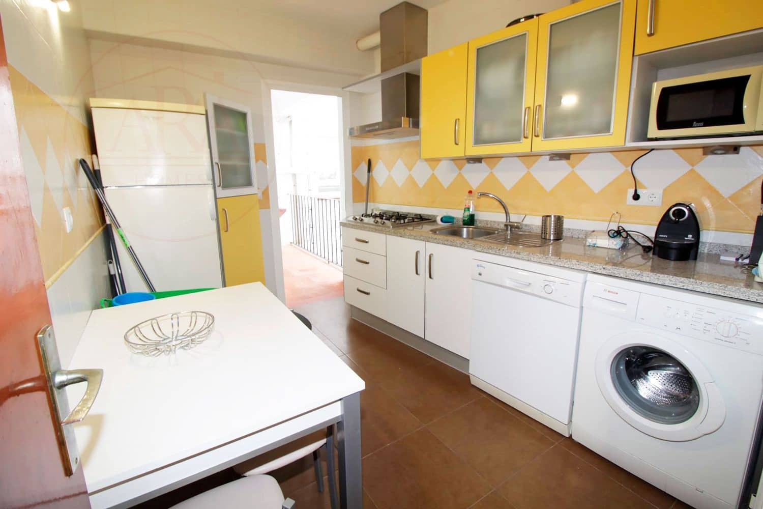 3 sovrum Lägenhet att hyra i Fuengirola med garage - 900 € (Ref: 9676770)