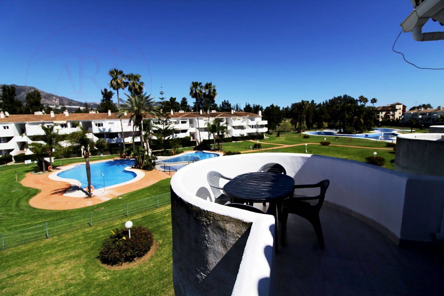 2 sovrum Lägenhet till salu i Las Lagunas de Mijas med pool garage - 280 000 € (Ref: 9694695)