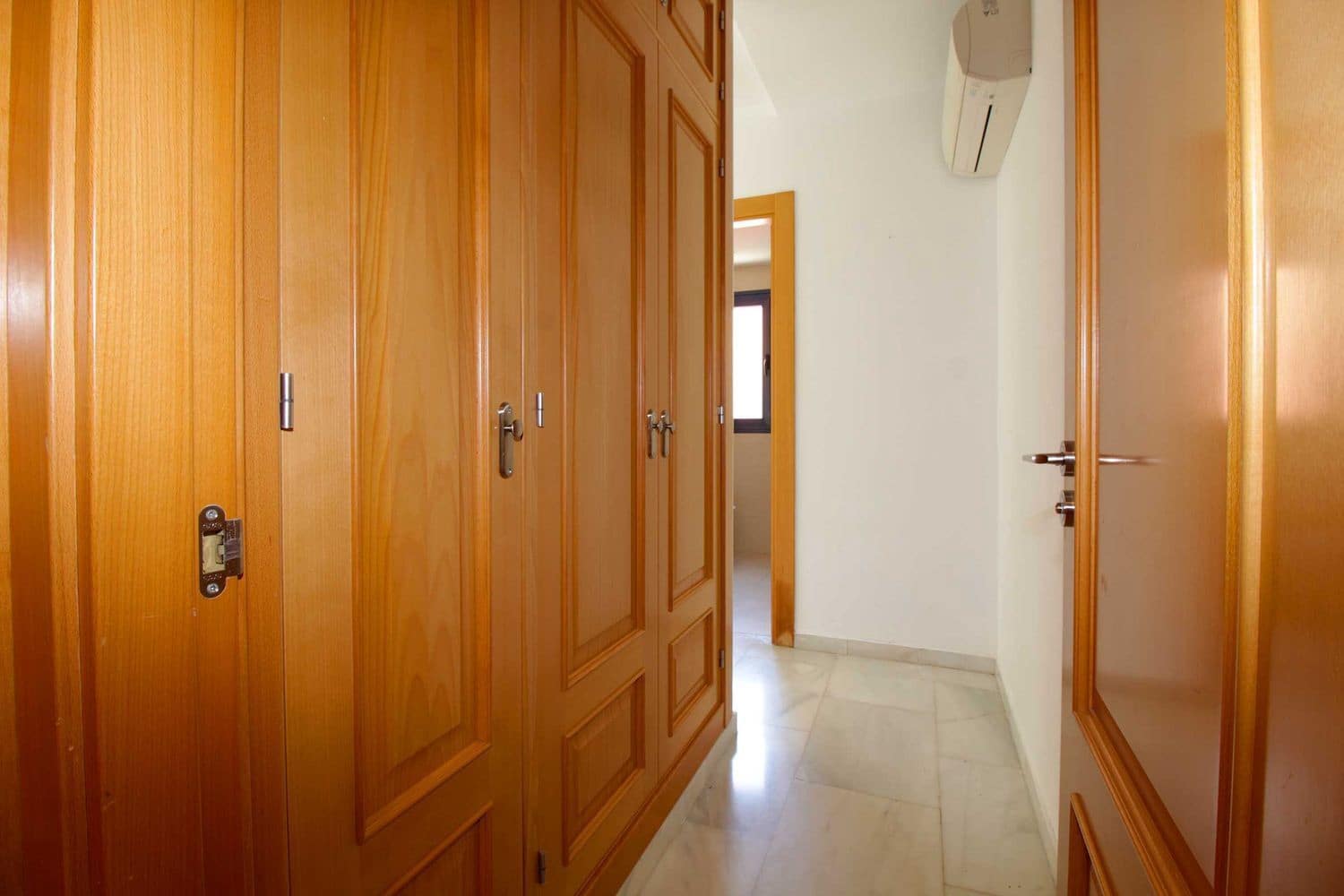 2 makuuhuone Huoneisto vuokrattavana paikassa Fuengirola mukana 
autotalli - 1 200 € (Ref: 9806076)