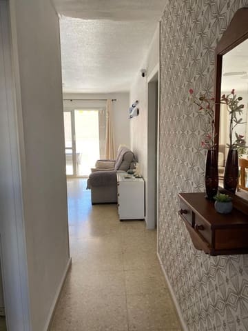 2 soverom Leilighet til leie i Las Gaviotas  - Carvajal, Fuengirola med garasje - € 1 300 (Ref: 9815476)