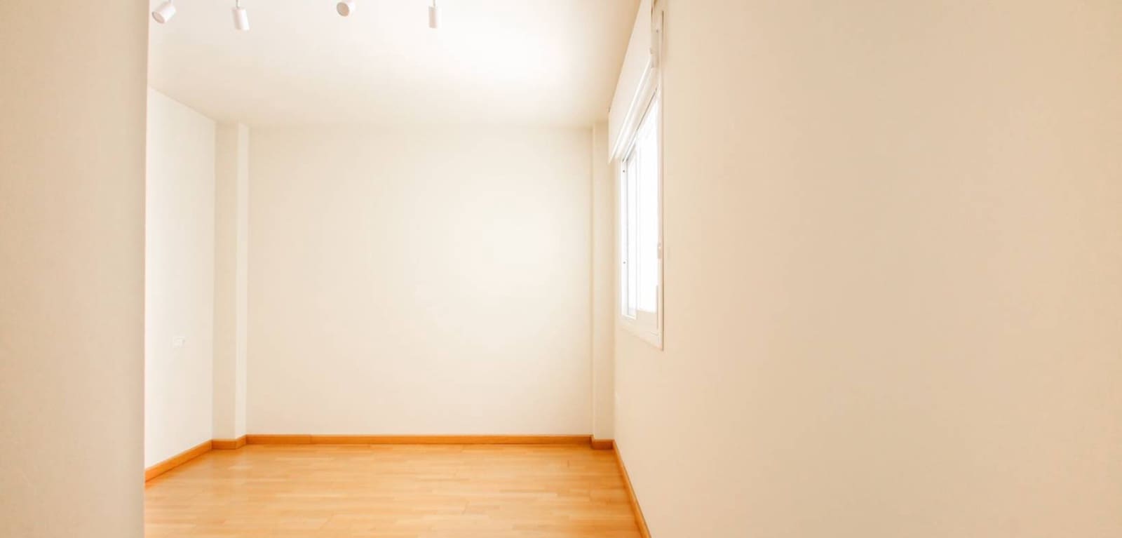 3 camera da letto Appartamento da affittare in Alicante citta - 1.800 € (Rif: 10034353)