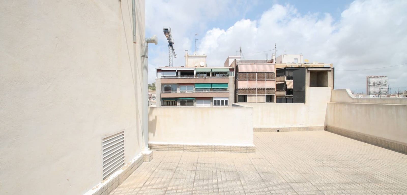 3 camera da letto Appartamento da affittare in Alicante citta - 1.800 € (Rif: 10034353)