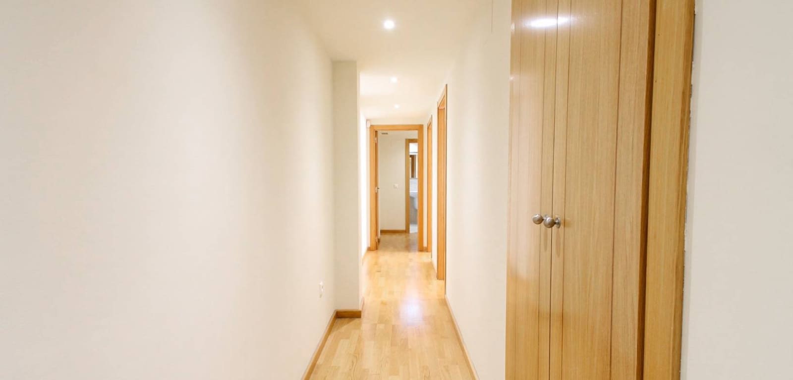3 camera da letto Appartamento da affittare in Alicante citta - 1.800 € (Rif: 10034353)