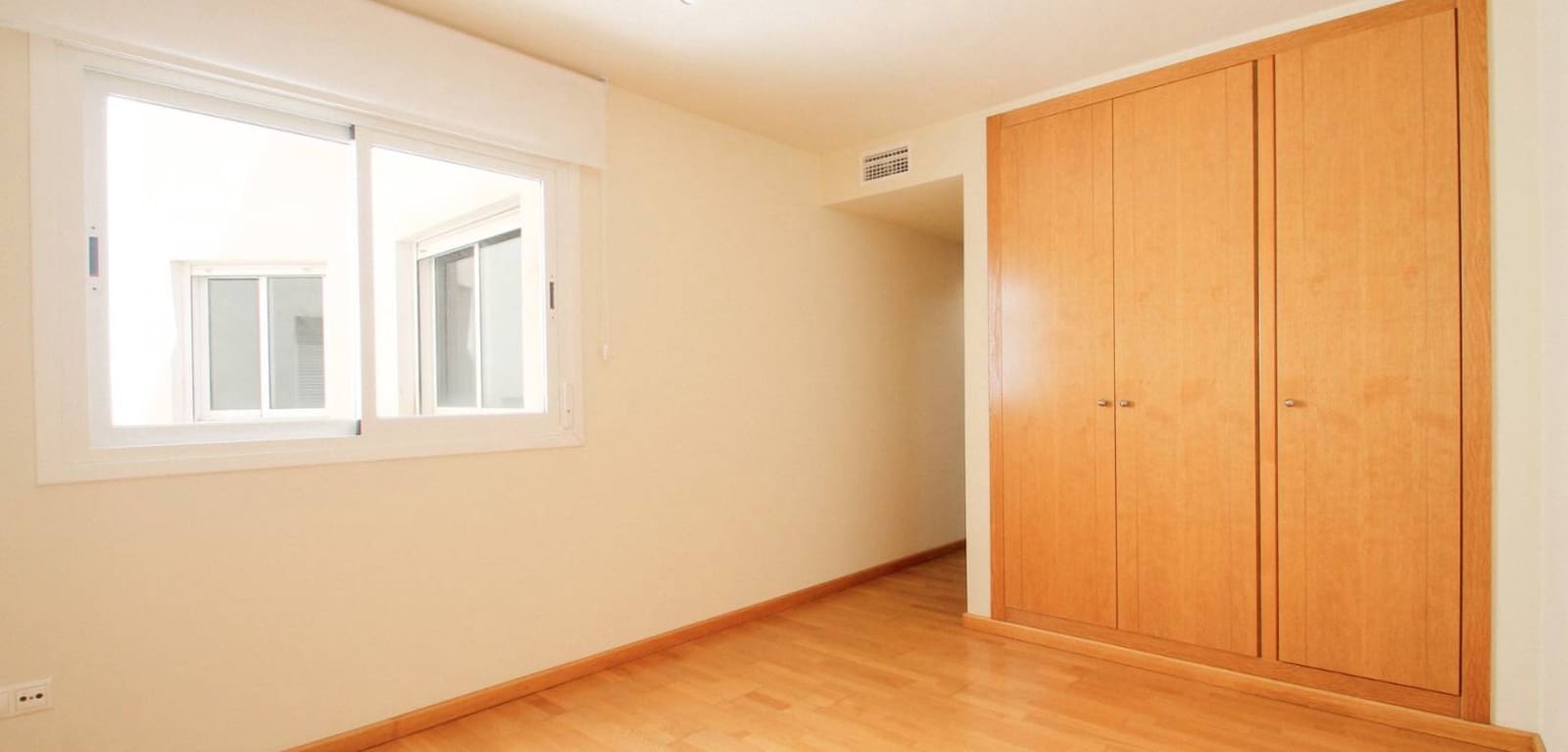 3 camera da letto Appartamento da affittare in Alicante citta - 1.800 € (Rif: 10034353)