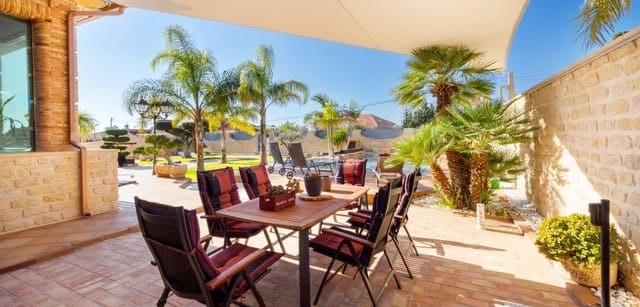 4 chambre Villa/Maison à vendre à San Vicente / Sant Vicent del Raspeig avec piscine garage - 939 000 € (Ref: 7430691)