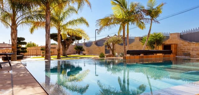 4 chambre Villa/Maison à vendre à San Vicente / Sant Vicent del Raspeig avec piscine garage - 939 000 € (Ref: 7430691)