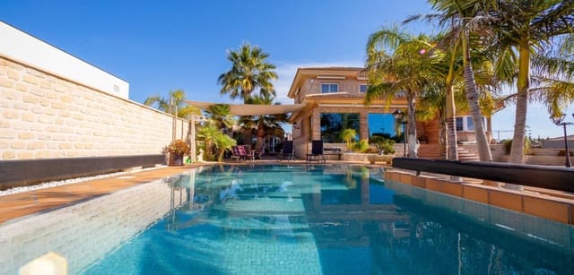 4 chambre Villa/Maison à vendre à San Vicente / Sant Vicent del Raspeig avec piscine garage - 939 000 € (Ref: 7430691)