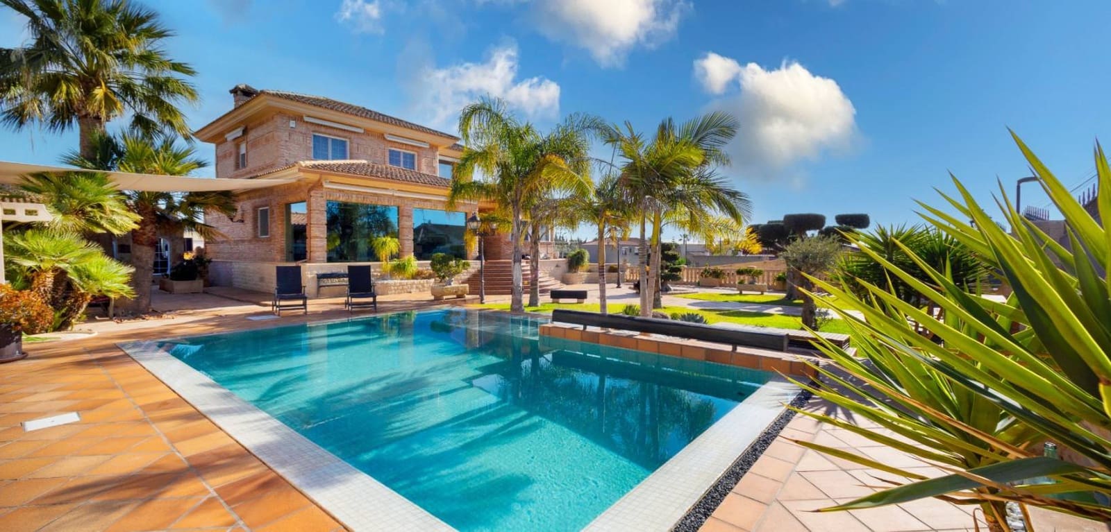 4 bedroom Villa for sale in San Vicente / Sant Vicent del Raspeig with pool garage - € 939,000 (Ref: 7430691)