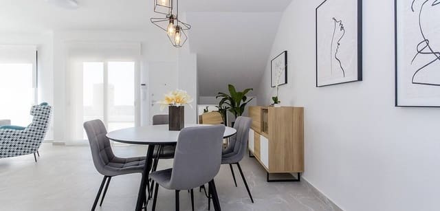 3 sovrum Bungalow till salu i San Miguel de Salinas med pool - 415 000 € (Ref: 7690201)