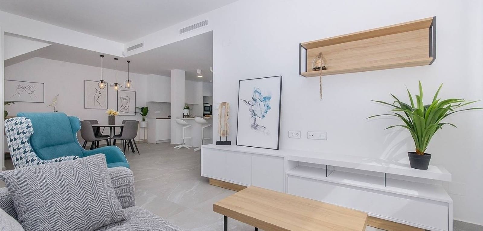 3 chambre Bungalow à vendre à San Miguel de Salinas avec piscine - 399 000 € (Ref: 7690201)