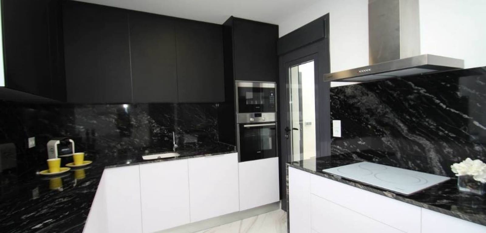 3 soveværelse Villa til salg i San Miguel de Salinas med swimmingpool - € 630.000 (Ref: 7690202)