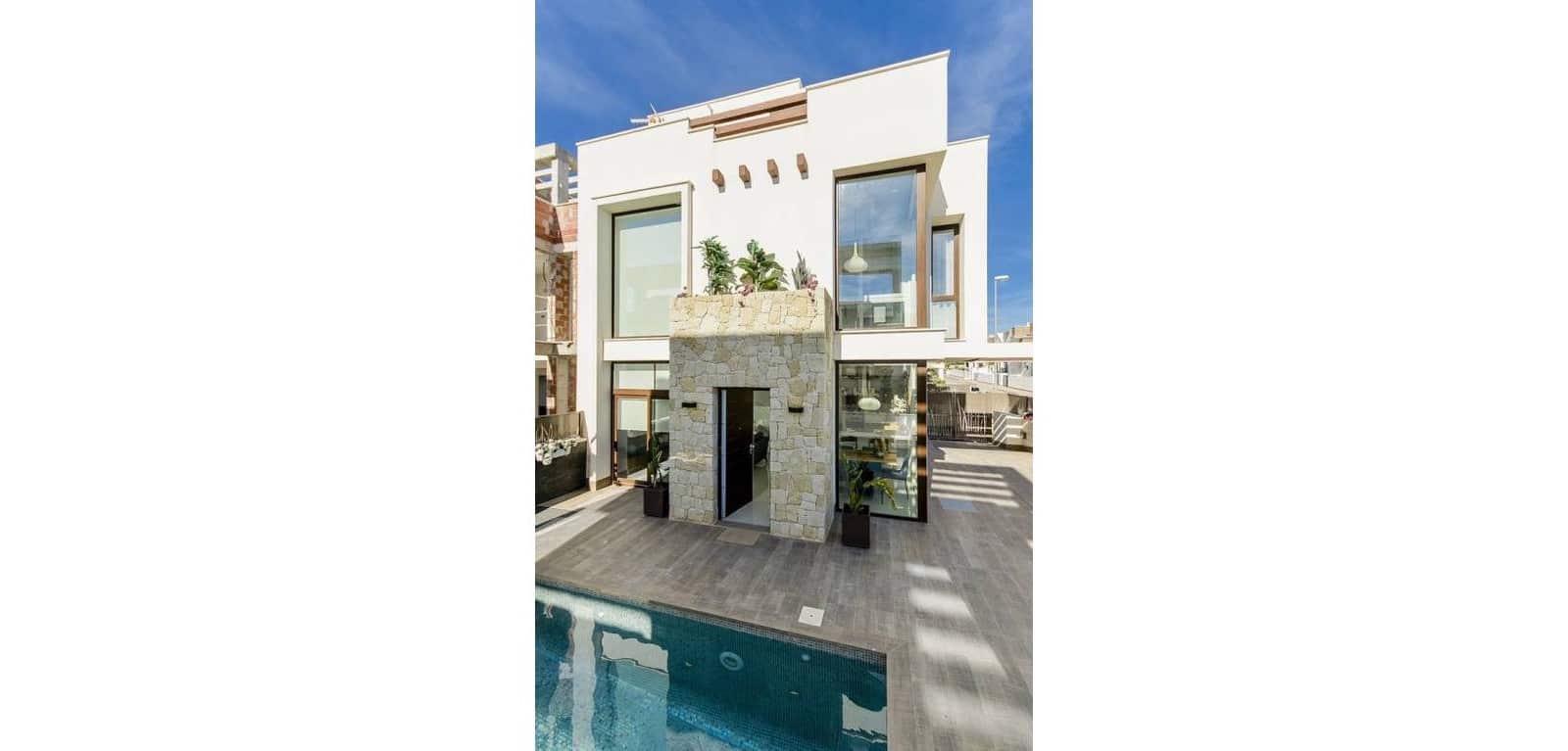 3 bedroom Villa for sale in Los Montesinos with pool - € 485,000 (Ref: 7690701)