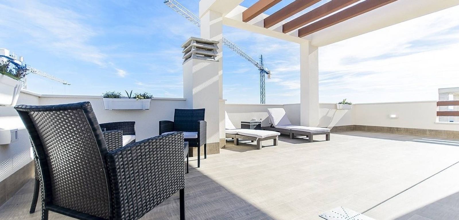 3 bedroom Villa for sale in Los Montesinos with pool - € 485,000 (Ref: 7690701)