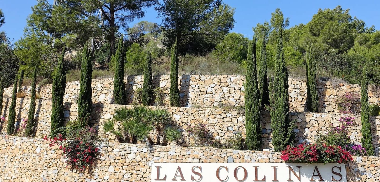 3 sovrum Villa till salu i Las Colinas Golf med pool garage - 835 000 € (Ref: 7737009)