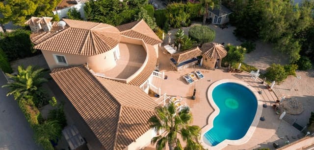 3 slaapkamer Villa te koop in Busot met zwembad garage - € 595.000 (Ref: 7785391)