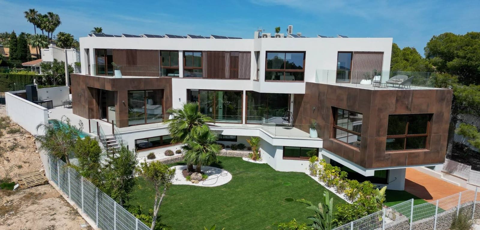 4 Zimmer Villa zu verkaufen in Benidorm mit Pool Garage - 2.825.000 € (Ref: 8666086)