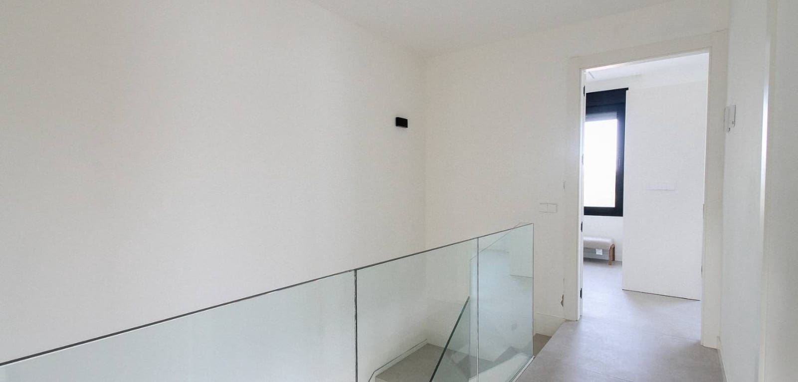 4 soverom Villa til salgs i Alicante by med svømmebasseng garasje - € 729 000 (Ref: 8666095)