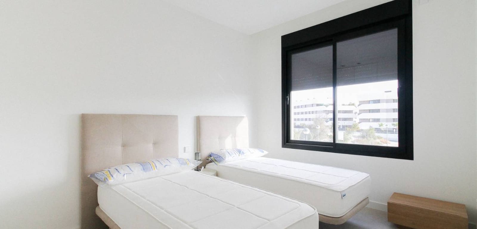 4 soverom Villa til salgs i Alicante by med svømmebasseng garasje - € 729 000 (Ref: 8666095)