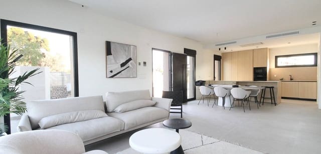 4 soverom Villa til salgs i Alicante by med svømmebasseng garasje - € 729 000 (Ref: 8666095)