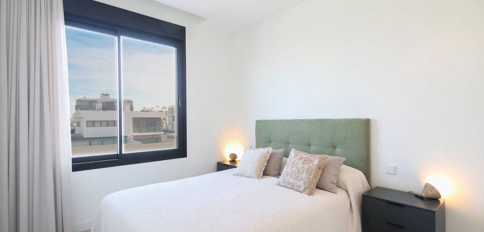 4 quarto Moradia para venda em Alicante cidade com piscina garagem - 729 000 € (Ref: 8666095)