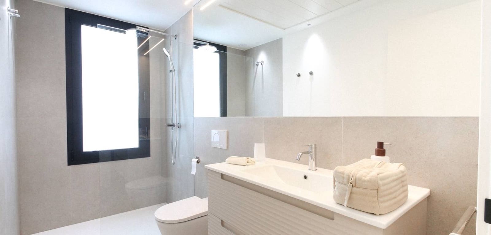 4 quarto Moradia para venda em Alicante cidade com piscina garagem - 729 000 € (Ref: 8666095)