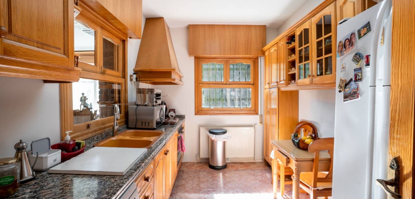 3 soverom Villa til salgs i Alicante by med svømmebasseng - € 550 000 (Ref: 8666116)